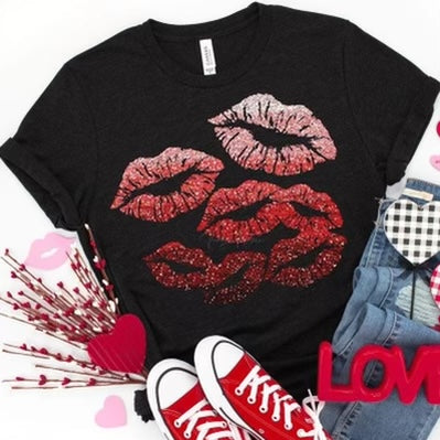 Lips Tee - SKC Boutique